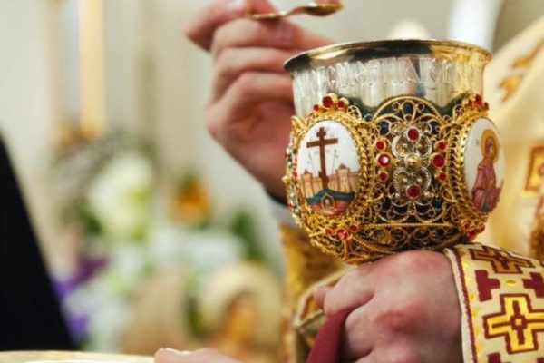 -eglise-orthodoxe-nantes-sacrement-eucharistie