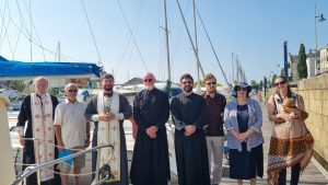 un bateau bénit sur les rives de la vilaine un bateau bénit sur les rives de la vilaine
