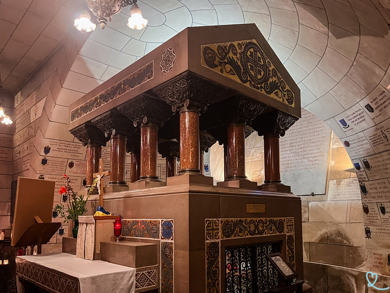 Tombeau St Martin le miséricordieux Tombeau St Martin le miséricordieux